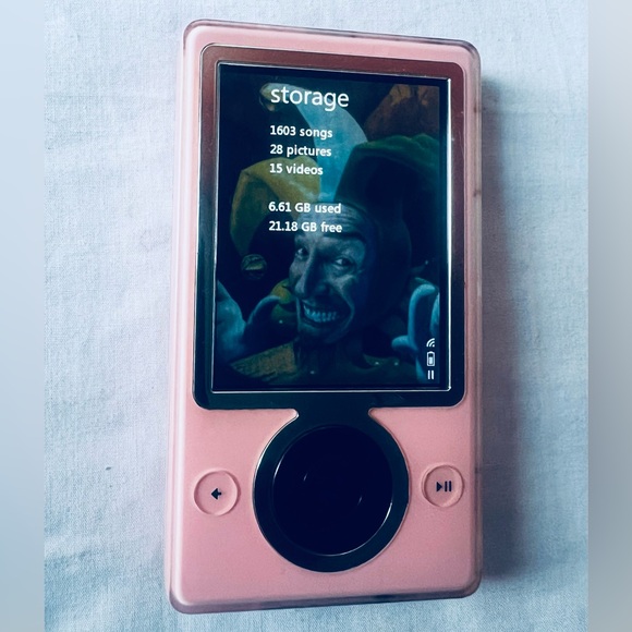 Microsoft Zune 30GB MP3 Player With USB Power Cable Have Music 1603 Pictures 28 - Picture 1 of 8